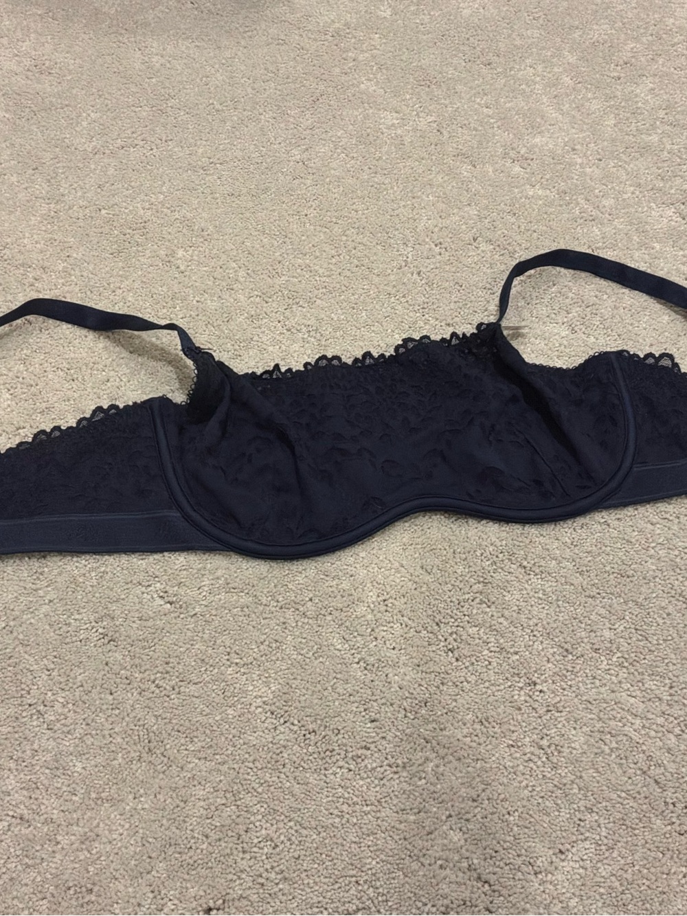 PINK Victoria's Secret Black Lace Underwire Bra